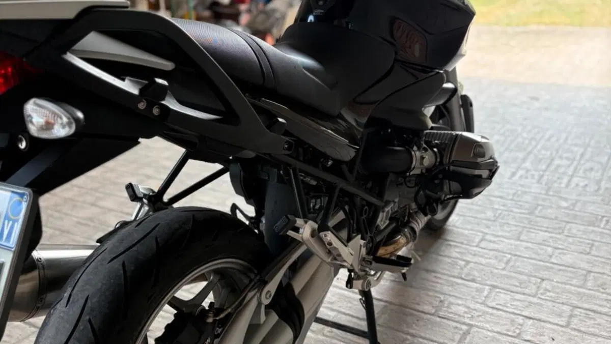 Bmw R 1200 R (2006 - 11)  (3)