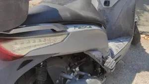 Kymco People 200i GT (2010 - 17)  (5)