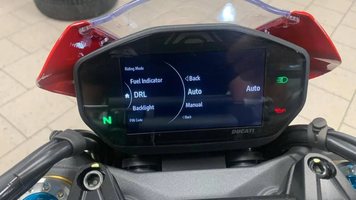 Ducati Monster 937 SP (2023 - 25)  (16)