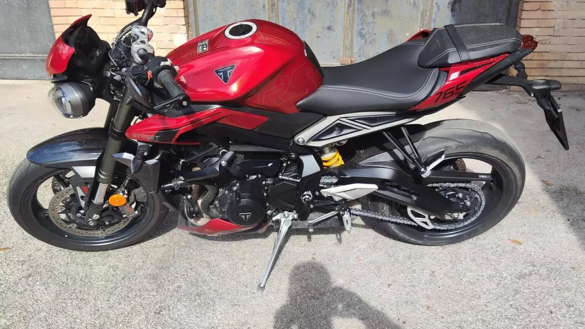 Triumph Street Triple 765 RS (2023 - 26) 