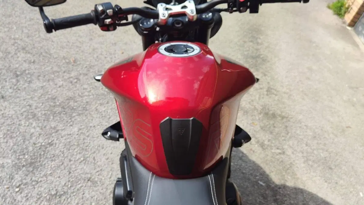 Triumph Street Triple 765 RS (2023 - 26)  (4)