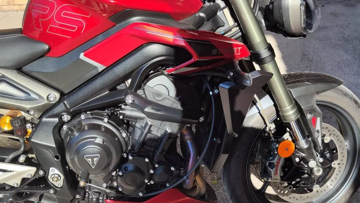 Triumph Street Triple 765 RS (2023 - 26)  (6)