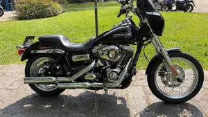 Harley-Davidson 1584 Super Glide Custom (2008 - 13) - FXDC 
