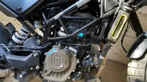Husqvarna Svartpilen 125 (2021 - 23)  (7)