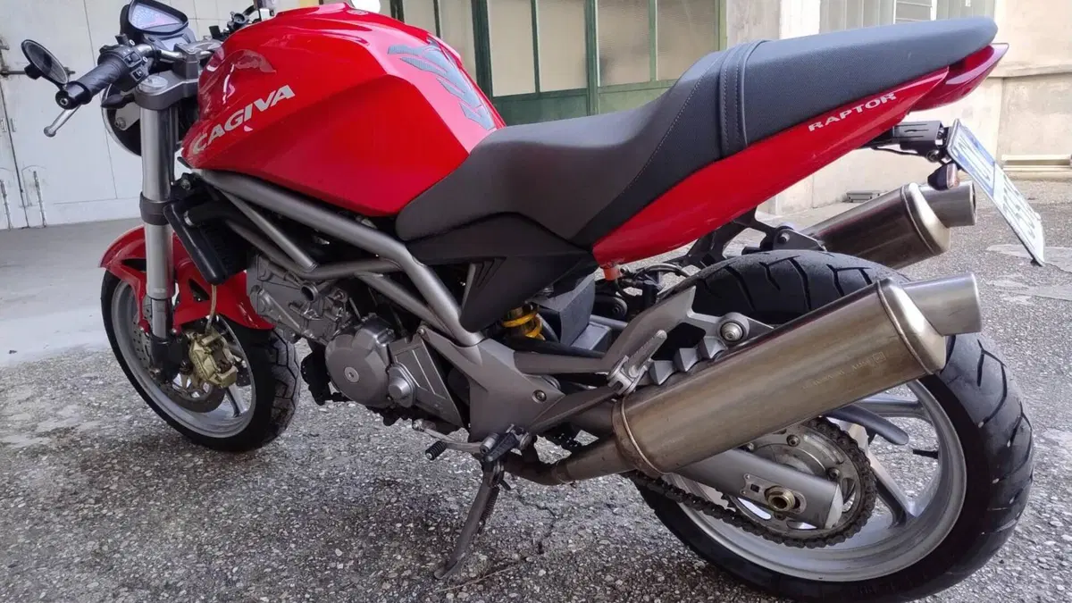 Cagiva Raptor 650 (2005 - 07)  (2)