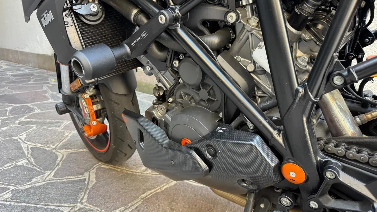 KTM 1290 Super Duke R ABS (2017 - 18)  (3)