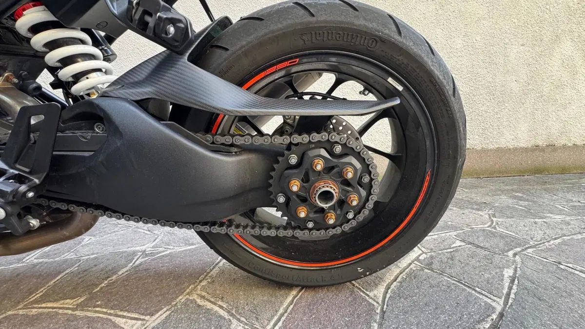 KTM 1290 Super Duke R ABS (2017 - 18)  (4)