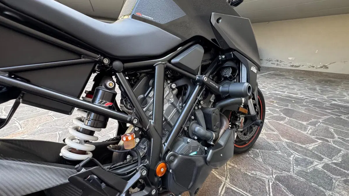 KTM 1290 Super Duke R ABS (2017 - 18)  (12)