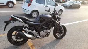 Suzuki Gladius 650 SFV ABS (2009 - 15)  (9)