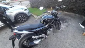 Suzuki Gladius 650 SFV ABS (2009 - 15)  (10)