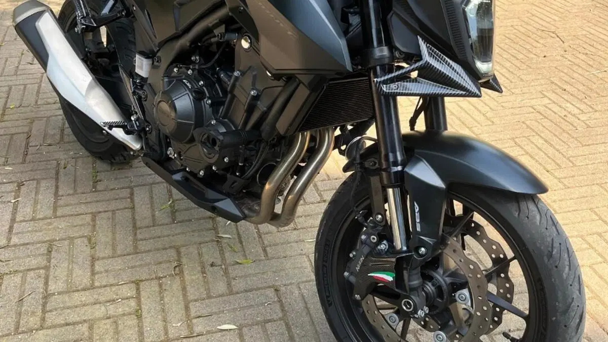 Honda CB 500 Hornet (2024 - 25)  (8)