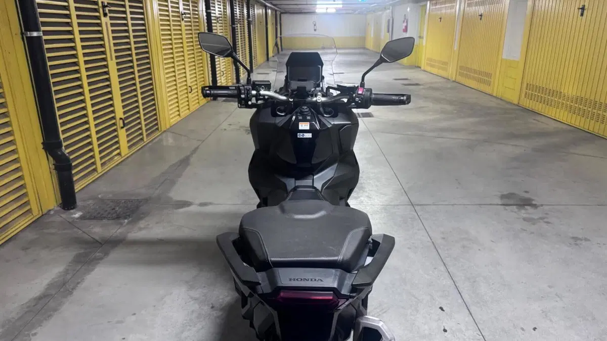 Honda X-ADV 750 DCT (2021 - 24)  (2)