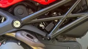 Ducati Monster 696 ABS (2009 - 14)  (2)