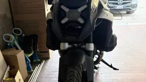 Bmw R 1300 GS Triple Black (2023 - 26)  (2)