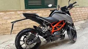KTM 125 Duke (2021 - 23)  (5)