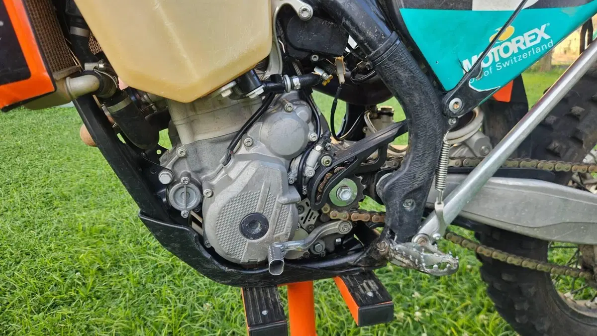 KTM 250 EXC-F (2020)  (8)