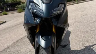 Yamaha T-Max 560 Tech Max (2022 - 24) usata