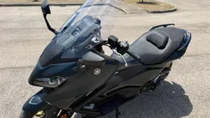 Yamaha T-Max 560 Tech Max (2022 - 24)  (3)