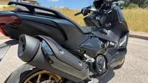 Yamaha T-Max 560 Tech Max (2022 - 24)  (4)
