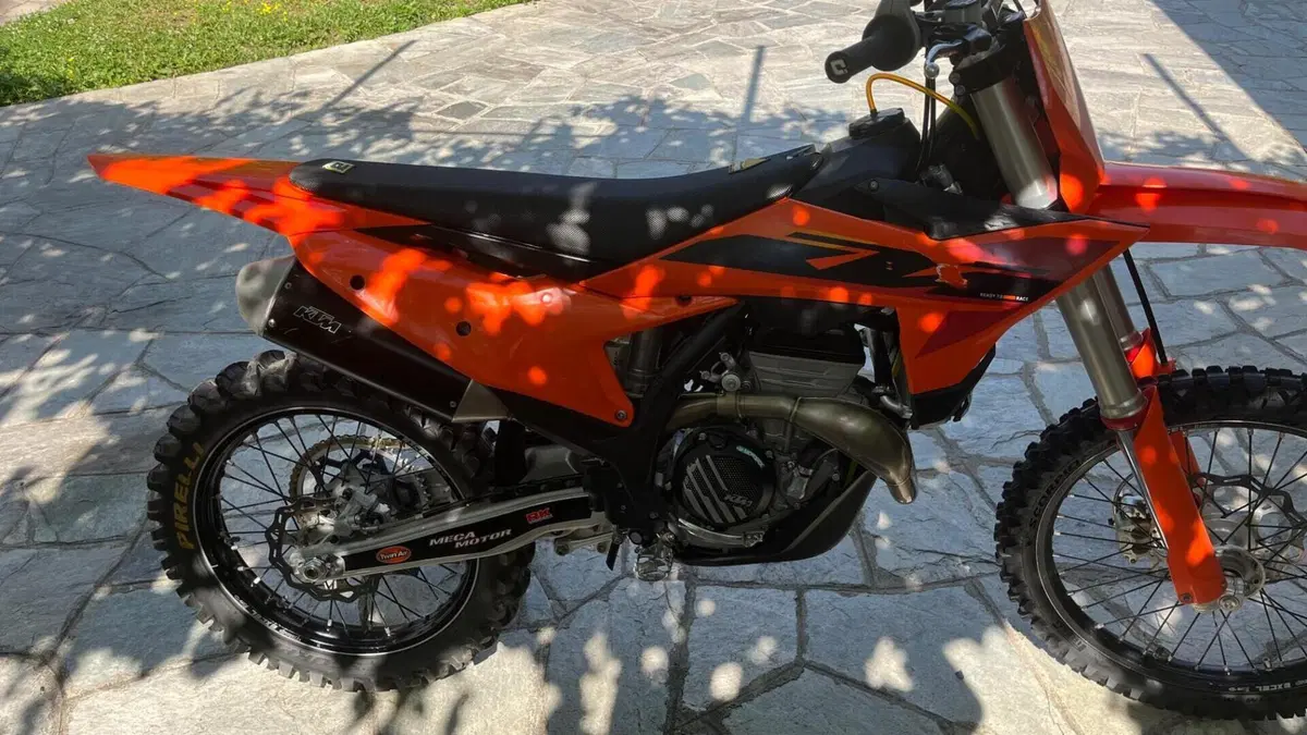 KTM 350 SX-F (2025)  (2)