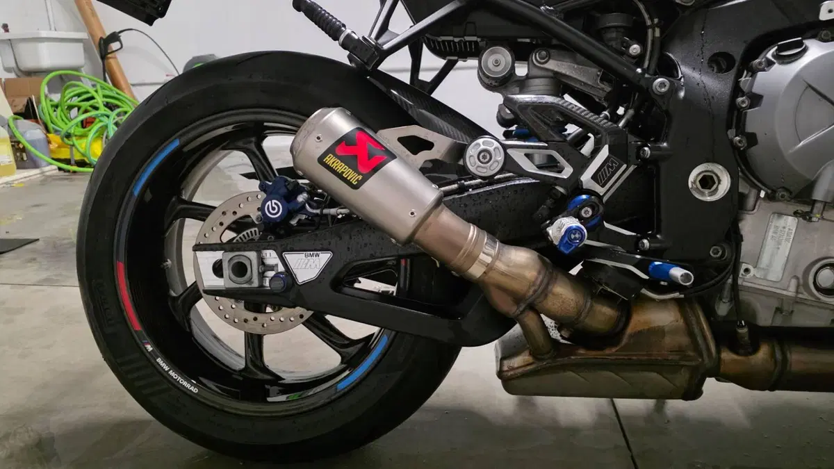 Bmw M 1000 R (2023 - 24)  (2)