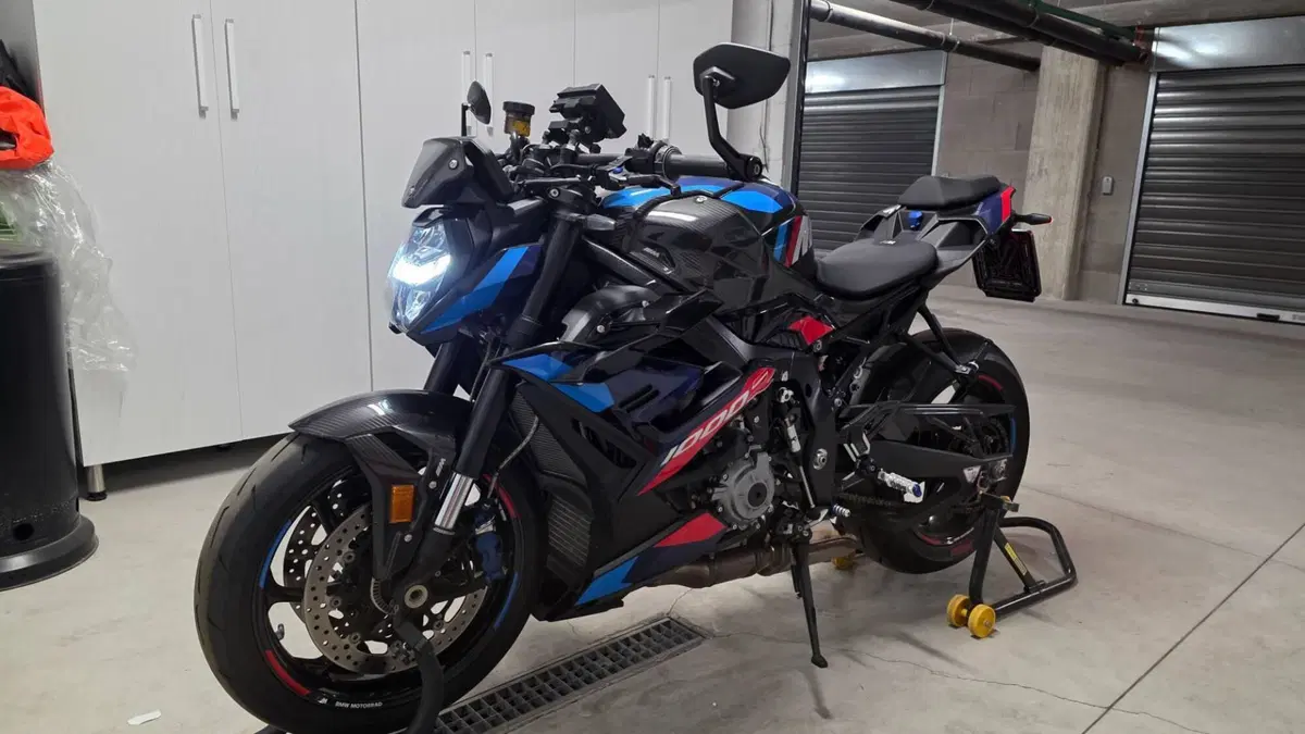 Bmw M 1000 R (2023 - 24)  (10)