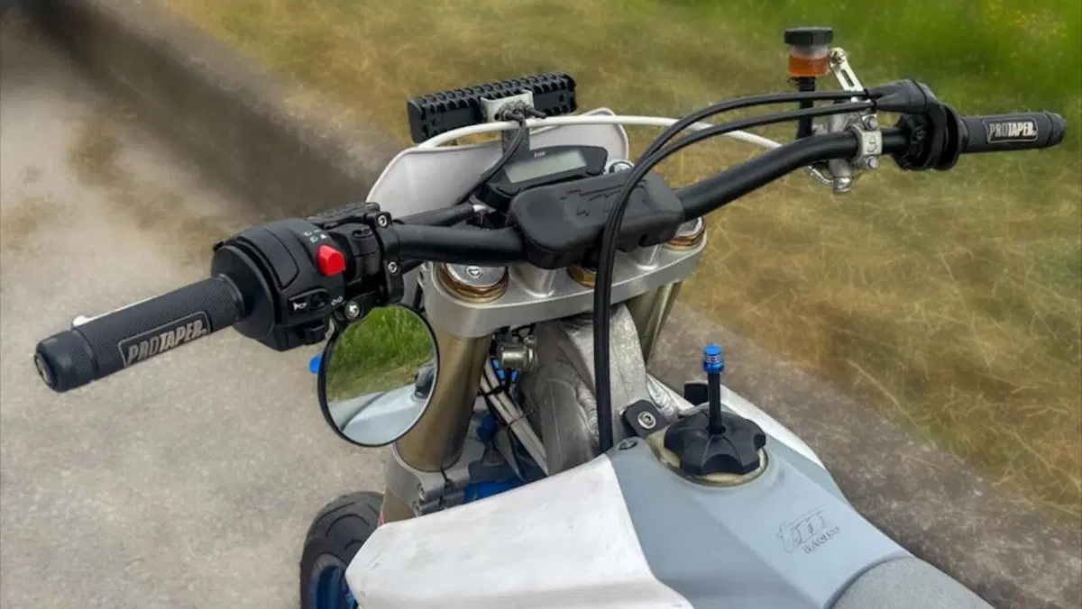 Tm Moto SMR 125 Fi 2T (2024)  (4)