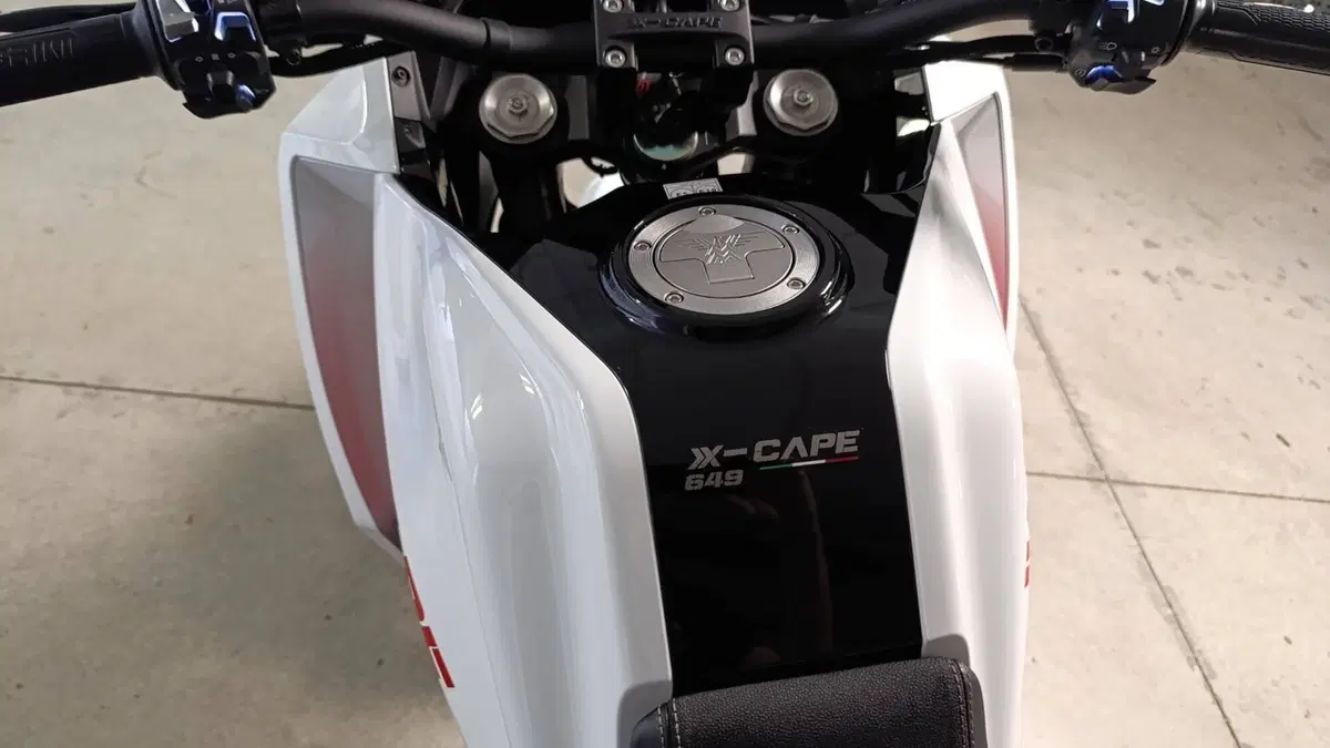 Moto Morini X-Cape 650 (2021 - 26)  (3)