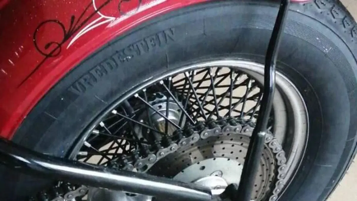 Harley-Davidson   (7)