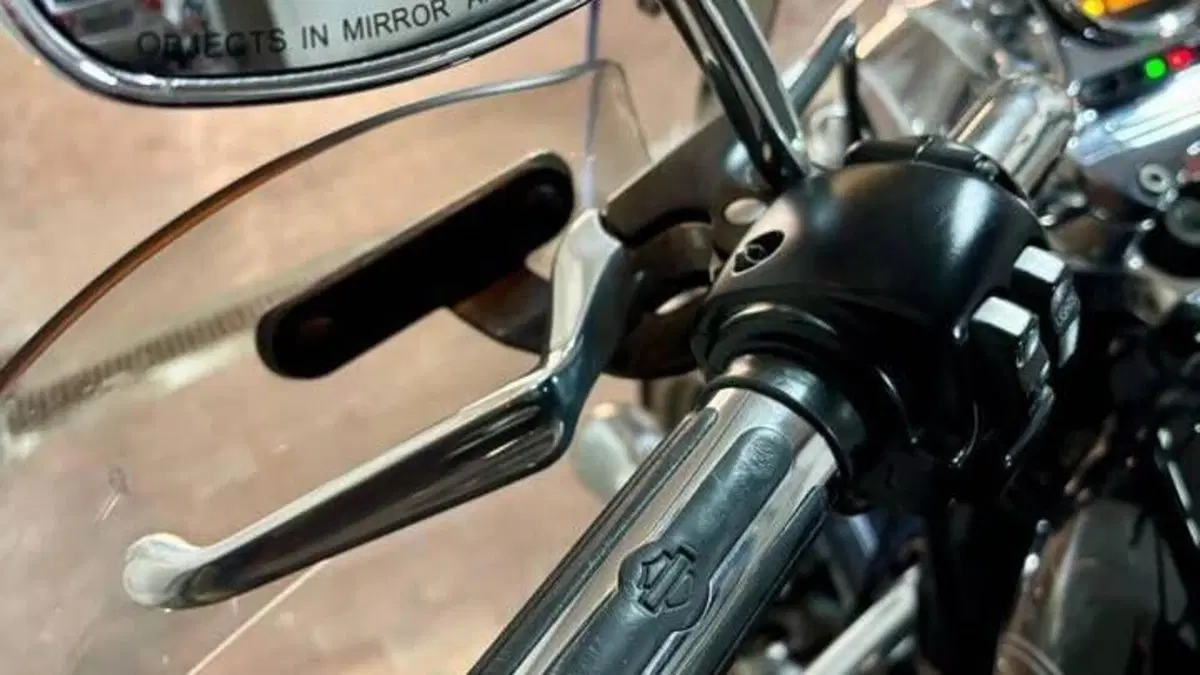 Harley-Davidson 1200 SuperLow (2014 - 16) - XL 1200T  (8)