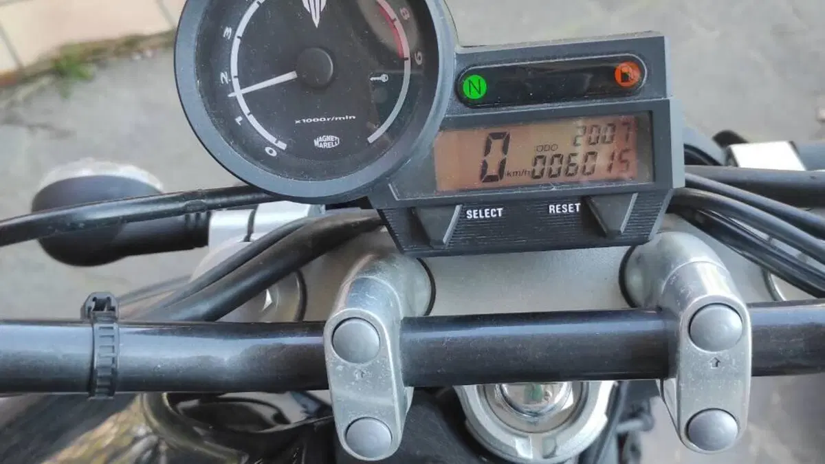 Yamaha MT-03 (2006 - 14)  (2)