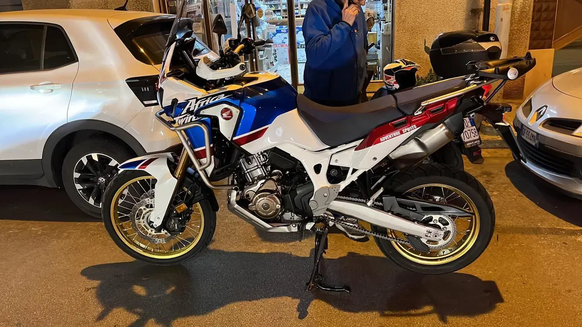 Honda Africa Twin CRF 1000L DCT Travel Edition (2018 - 19)  (2)