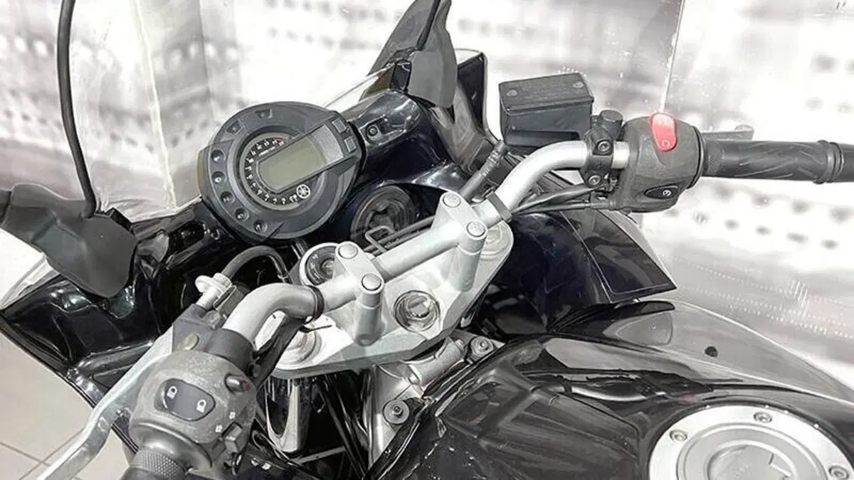 Yamaha FZ6 Fazer (2004 - 07)  (6)
