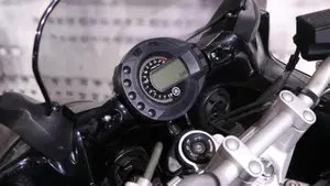 Yamaha FZ6 Fazer (2004 - 07)  (6)
