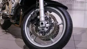 Yamaha FZ6 Fazer (2004 - 07)  (9)