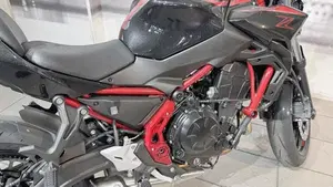 Kawasaki Z 650 (2025 - 26)  (3)