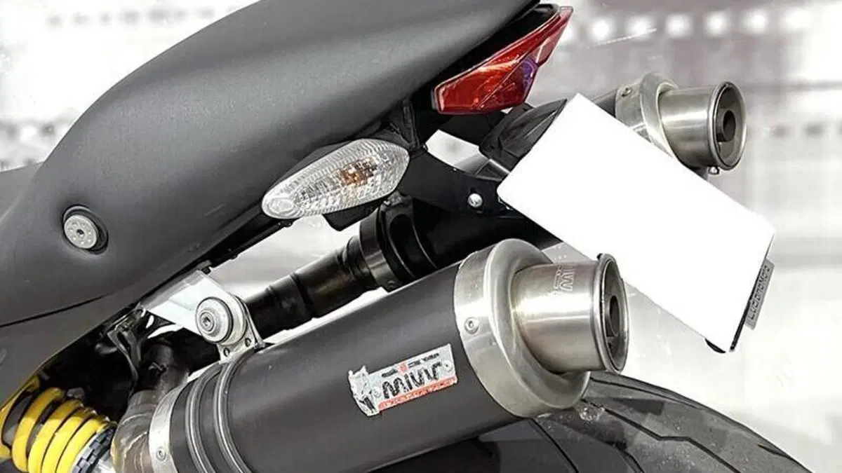 Ducati Monster 696 (2008 - 13)  (3)