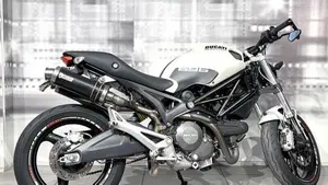 Ducati Monster 696 (2008 - 13)  (8)