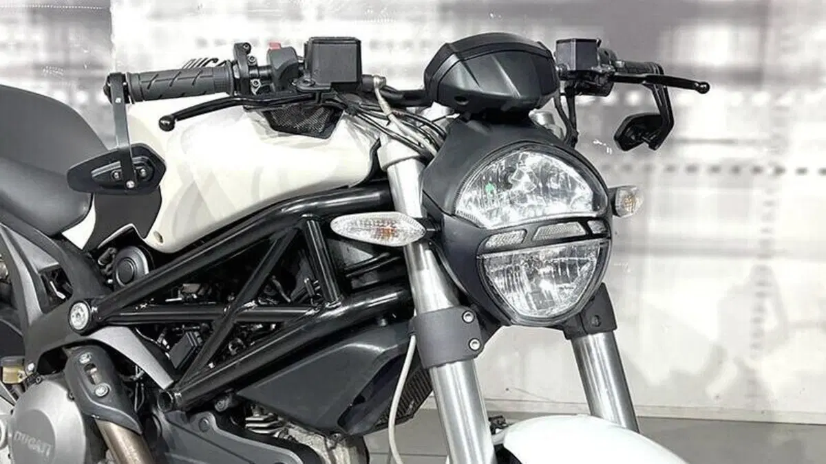 Ducati Monster 696 (2008 - 13)  (9)