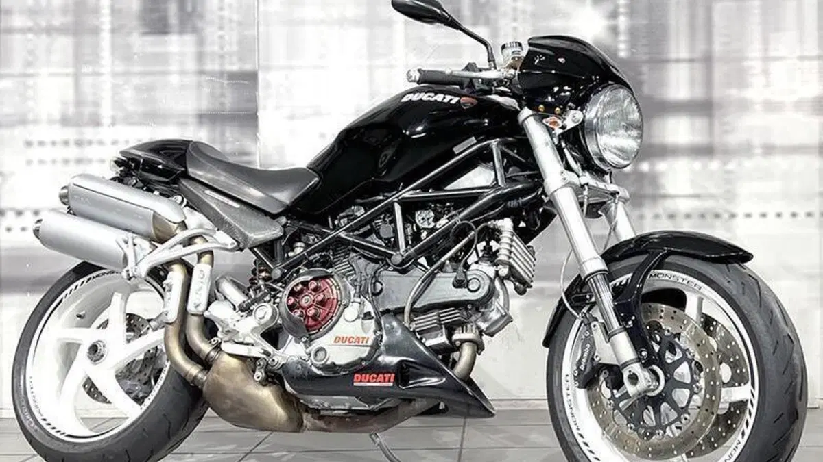 Ducati Monster S2R 1000 