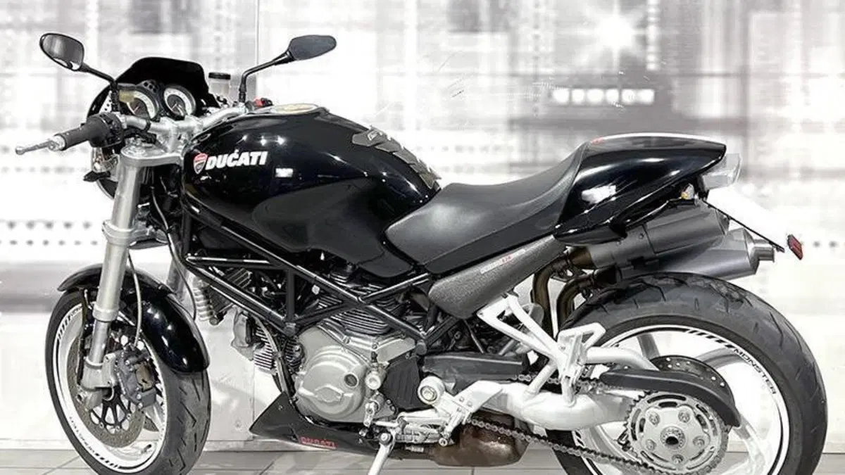 Ducati Monster S2R 1000  (2)