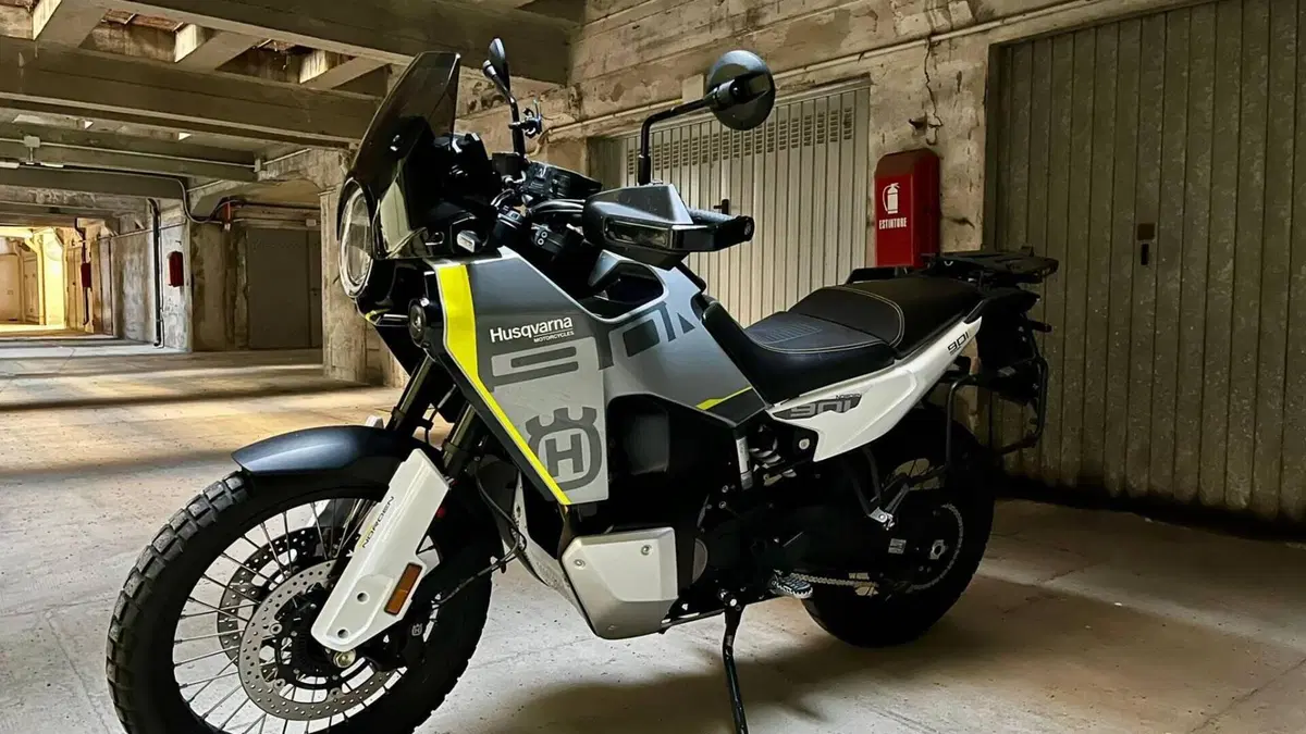 Husqvarna Norden 901 (2022 - 26) 