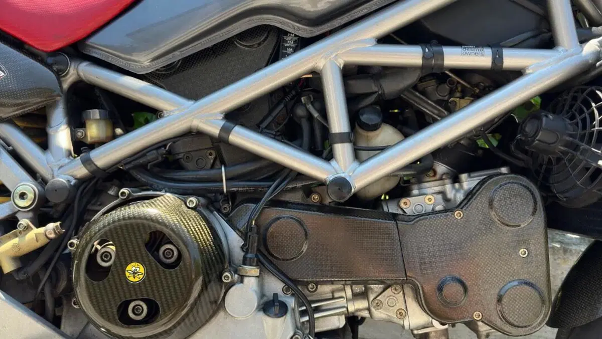 Ducati Monster 900 S4 (2001 - 02)  (7)