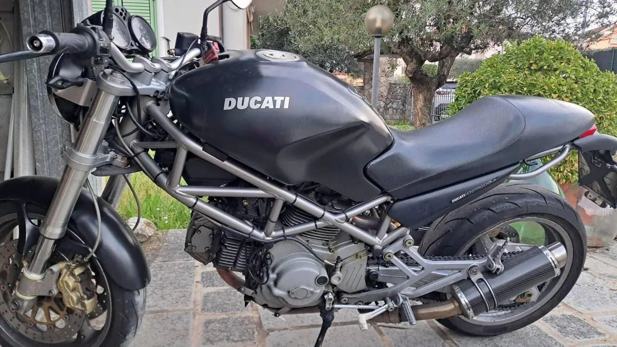 Ducati Monster 620 I.E. Dark (2002) 
