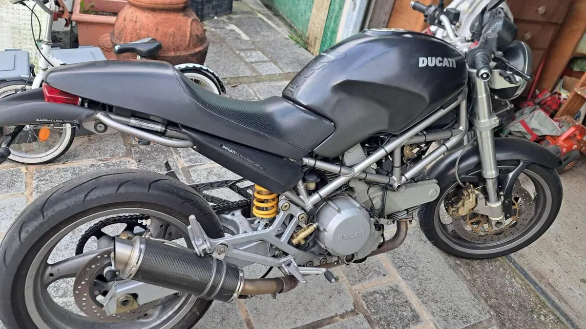 Ducati Monster 620 I.E. Dark (2002)  (3)