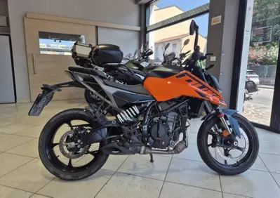 KTM 125 Duke (2024 - 25) - Annuncio 10050378