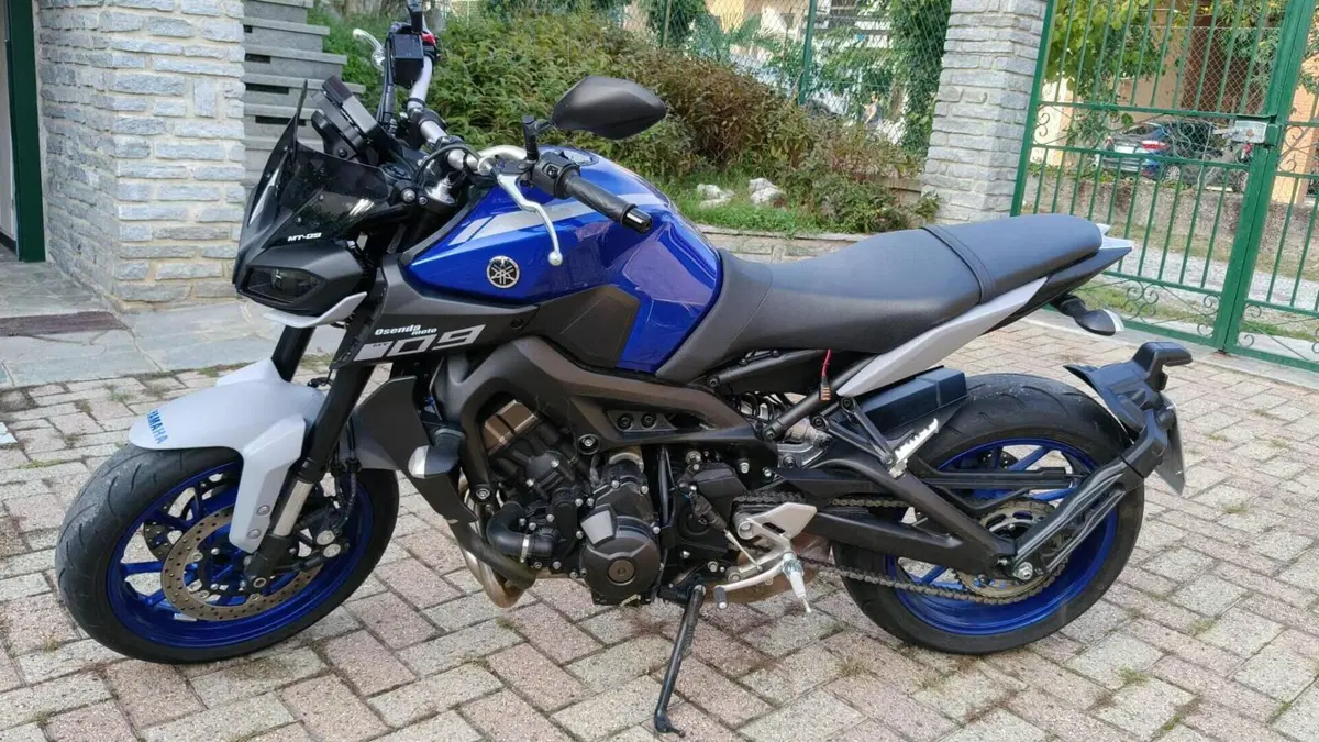 Yamaha MT-09 SP (2018 - 20)  (2)