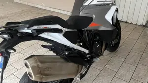 KTM 1290 Super Adventure S (2022 - 25)  (5)