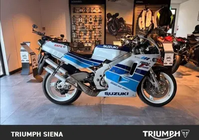 Suzuki RGV 250 (1989 - 97) - Annuncio 10049897