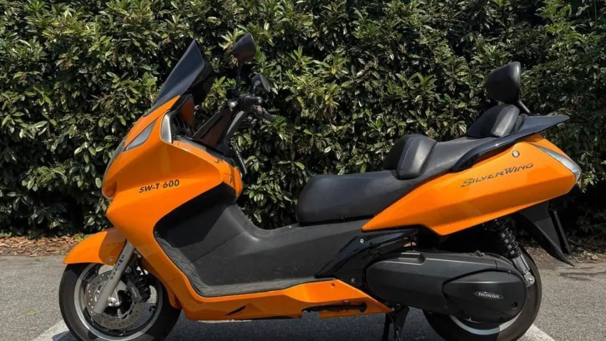 Honda Silver Wing 600 (2001 - 05) 